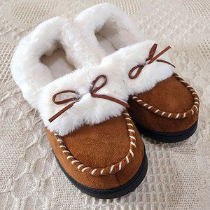 Rockdove Women's Chestnut Trapper Moccasin Memory Foam Slippers Indoor Outdoor